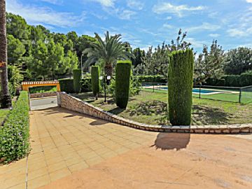 IMG_9814.jpg Venta de casa con piscina en Oliva, ZONA SANT ANTONI
