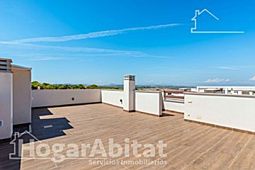 Foto Venta de casa con piscina y terraza en Los Balcones, Los Altos, Punta Prima (Torrevieja), Torreta florida