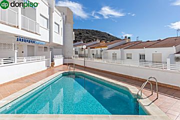 Foto Venta de piso con piscina y terraza en Polopos, Barriada la guapa