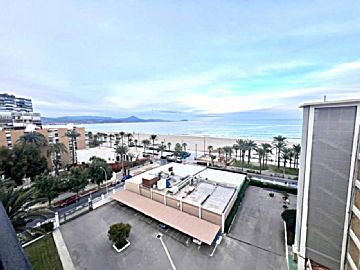 062465 Venta de piso con terraza en Playa San Juan (Alicante)