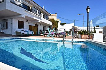 Foto Venta de casa con piscina y terraza en Isla Plana (Cartagena), Isla Plana
