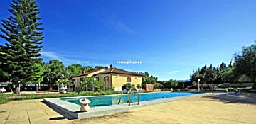 Imagen 1 Venta de casa con piscina en Els Poblets 