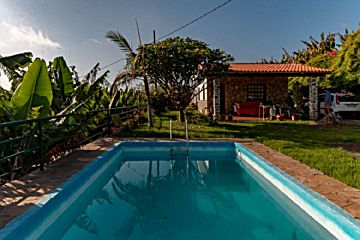  Venta de casas/chalet con piscina y terraza en Tijarafe