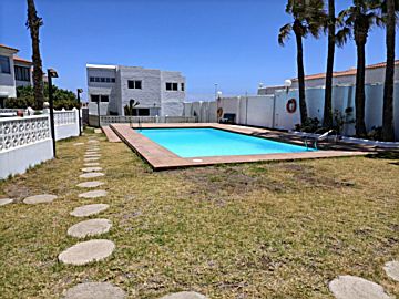 Foto Venta de casa con piscina y terraza en La Garita-Marpequeña (Telde), La garita