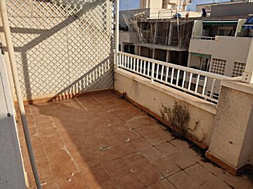 Foto Venta de ático con piscina y terraza en Centro (Torrevieja), Centro