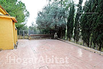 Foto Venta de casa con piscina y terraza en Llíria, SAFAREIG
