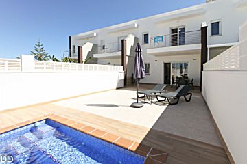 Imagen 1 Venta de casa con piscina en El Verger 