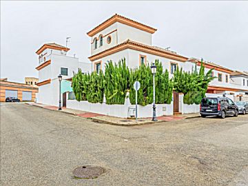 13697-13 Venta de casas/chalet con terraza en Olivares