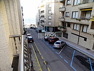 8416 Venta de piso con terraza en Padriñán (Sanxenxo)