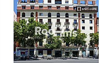 imagen Alquiler de piso en Jerónimos (Madrid)