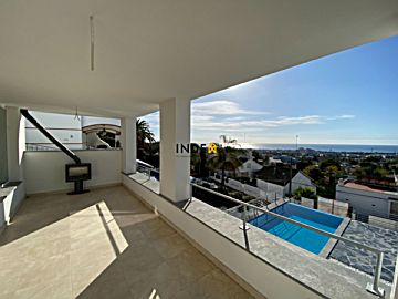 Imagen 1 Venta de casa con piscina en Sitges
