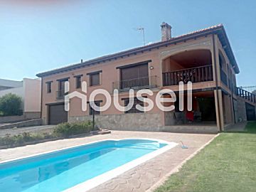 Venta de casas/chalet con piscina y terraza en Malpartida de Plasencia