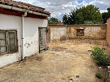 Casas y Chalets en venta Villaobispo de |