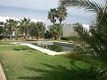 piscina y jardin Alquiler de piso con piscina y terraza en Mojácar, Campomar
