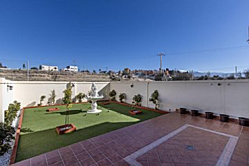 Foto Venta de casa con terraza en Ogíjares, Loma linda