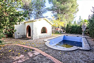 6716-13 Venta de casas/chalet con piscina y terraza en Abrera