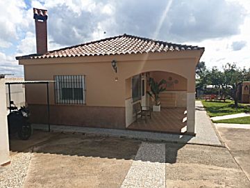 CHALET DE MIGUEL GALLEGO 6.jpg Venta de casa con terraza en Castilblanco de los Arroyos, LAS MINAS 