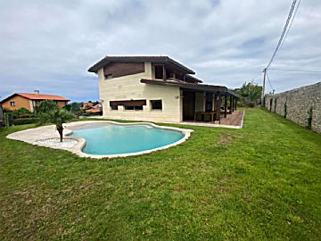 Imagen 1 Venta de casa con piscina en Cue (Llanes (Concejo))