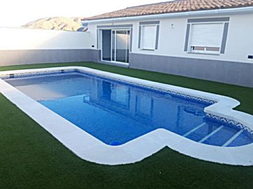 Foto Venta de casa con piscina en Puerto Lumbreras, Goñar