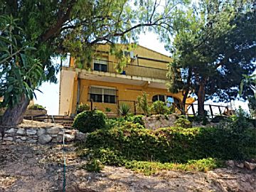 062260 Venta de casa con terraza en San Vicente del Raspeig (Sant Vicent del Raspeig)