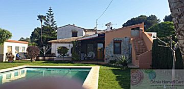  Venta de casa con piscina y terraza en La Sella-La Xara-Jesús Pobre (Dénia), torrecarrals