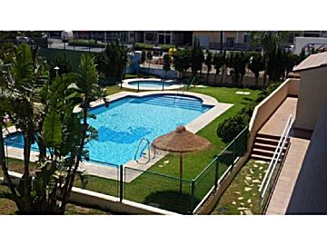 021692 Venta de piso con piscina y terraza en Urbanización de Roquetas-Las Marinas (Roquetas de Mar)